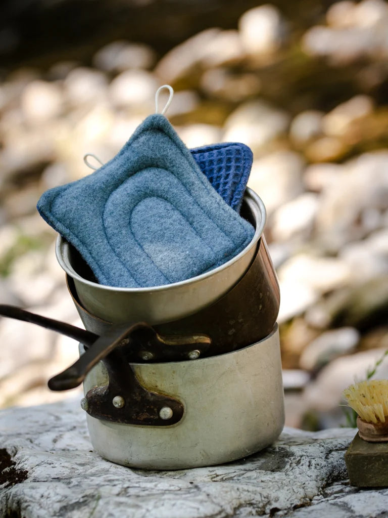 Eponge lavable bio pour la vaisselle avec un côté en laine