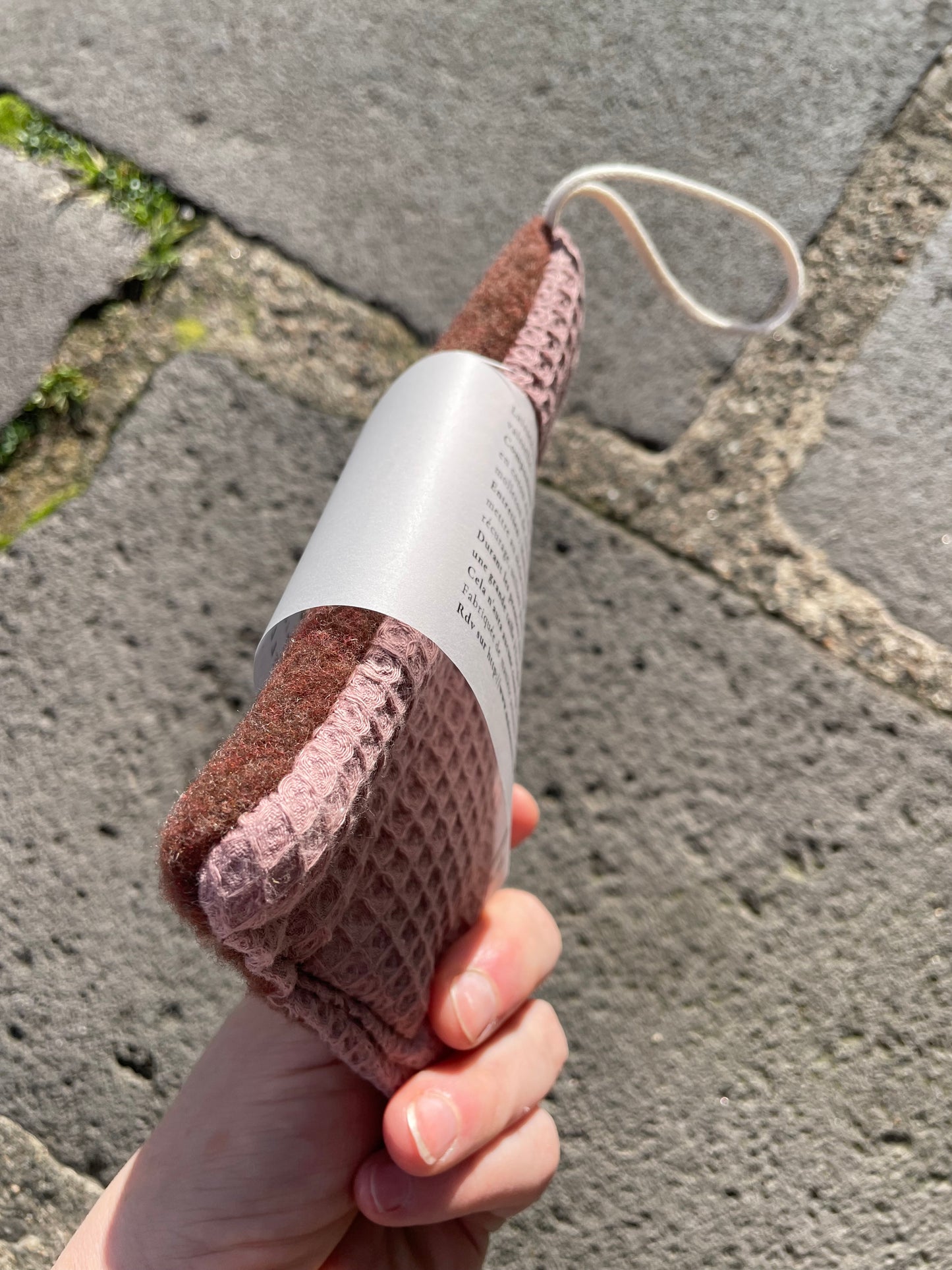 Eponge lavable bio pour la vaisselle avec un côté en laine