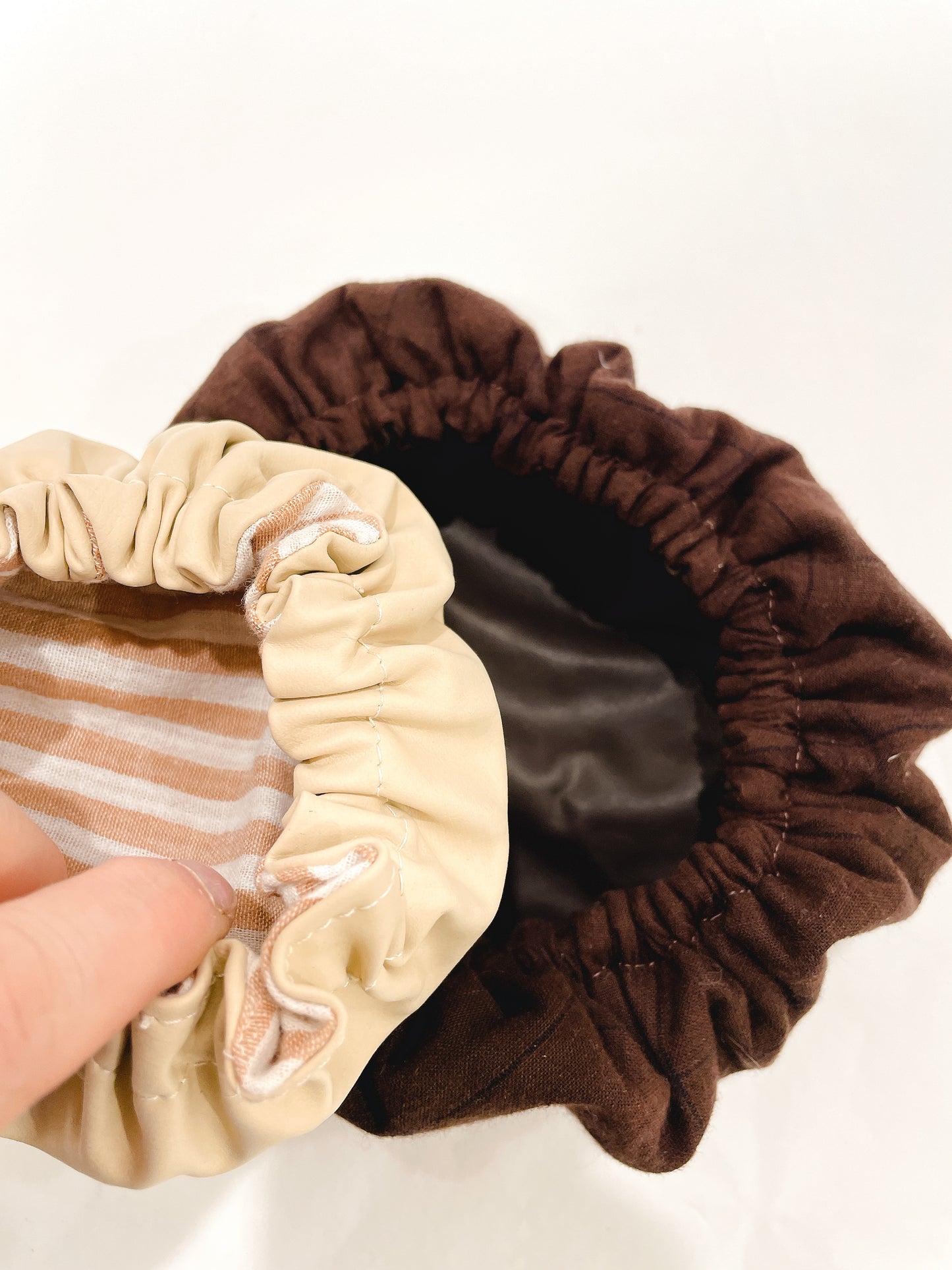 Les uniques - Charlottes 100% coton bio doublées d'un coton bio enduit à base d'eau